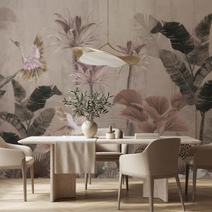 Botanik yapraklar, dekoratif kuş figürleri ve doğal vahşi yaşam detaylarını bir araya getiren tropikal duvar kağıdı, yemek odalarında zarif ve lüks bir dekorasyon etkisi sağlar.
