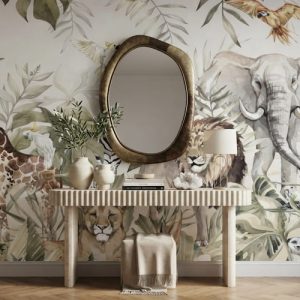 Antre için safari temalı duvar kağıdı, aslan, fil, zebra ve tropikal bitkiler desenli modern giriş duvar dekorasyonu.
