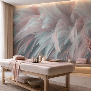 Pudra pembe ve su yeşili pastel tüy dokusu detaylı duvar kağıdı; masif ahşap masaj yatağı, pembe havlu setleri ve gizli tavan aydınlatmasıyla spa ve masaj salonlarında dinlendirici, huzurlu ve lüks bir ortam oluşturur.